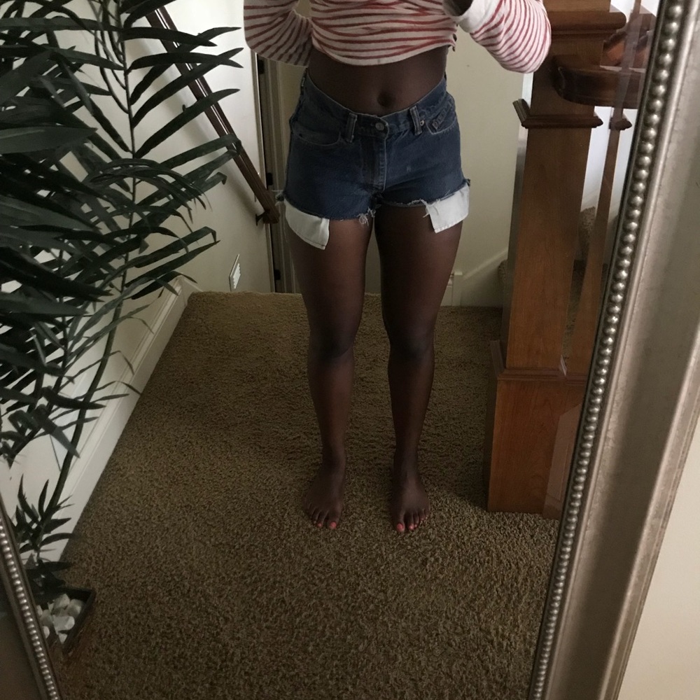 Levi shorts - Picture 3 of 4